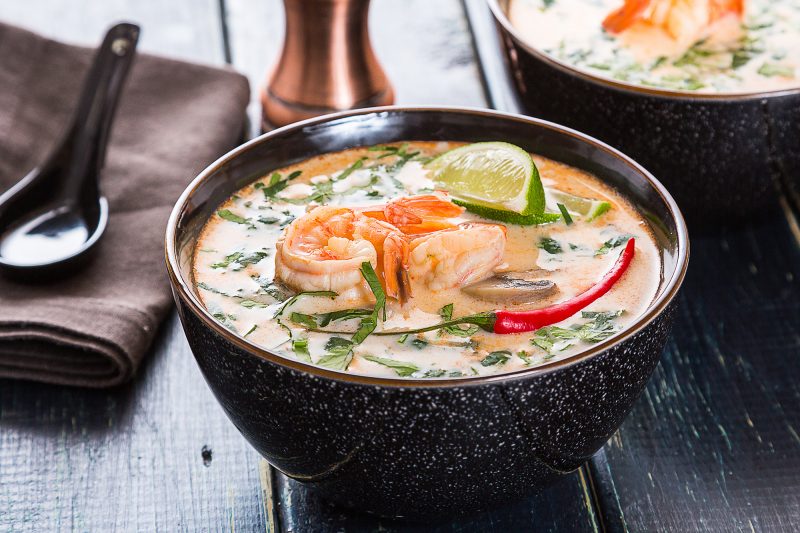 Том ям с морепродуктами