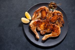 Цыпленок тапака: готовим дома