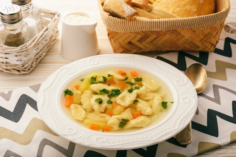 Как приготовить клецки для супа из муки и яйца: пошаговый рецепт