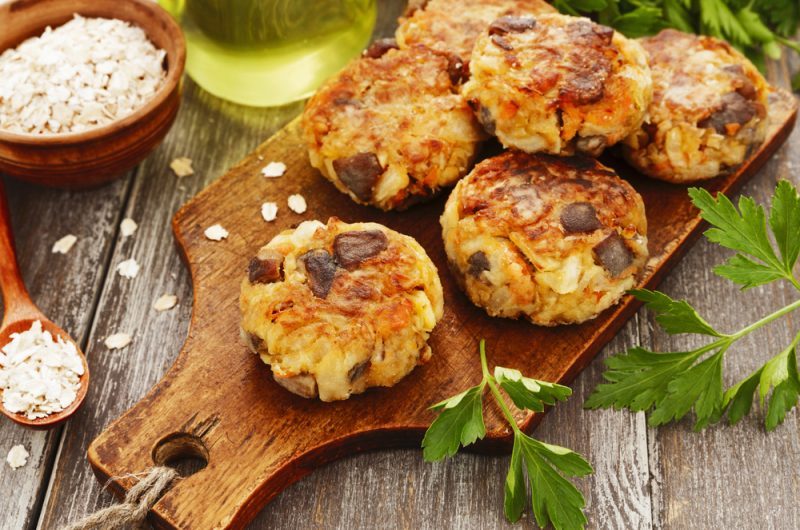 Куриные котлетки с грибами