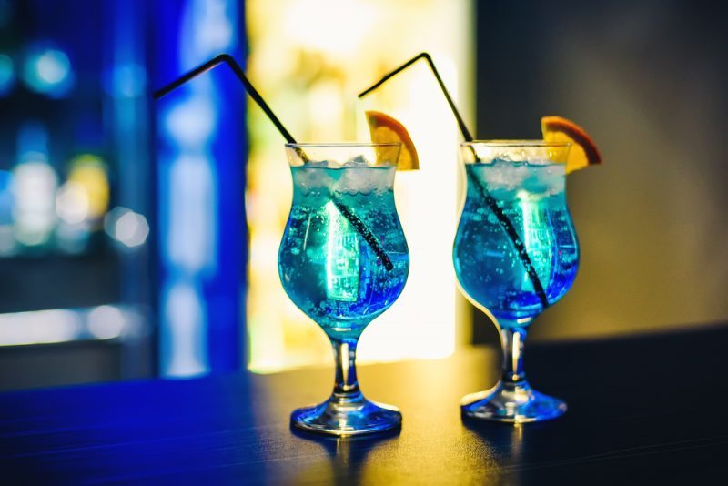 Рецепт коктейля Голубой Фин