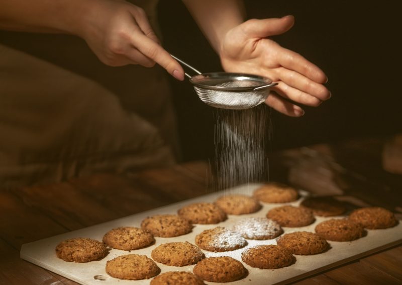 Печенье “Снежный шар” с шоколадной крошкой