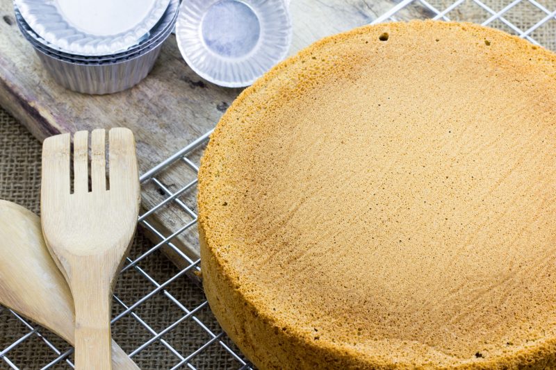 Что нужно знать при приготовлении бисквитного теста для торта?
