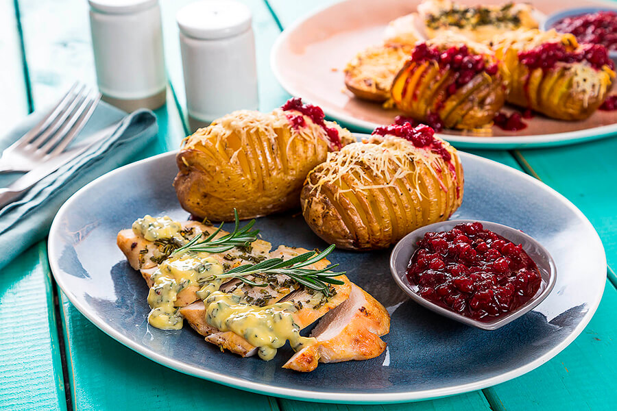 Индейка, запечённая с картофелем