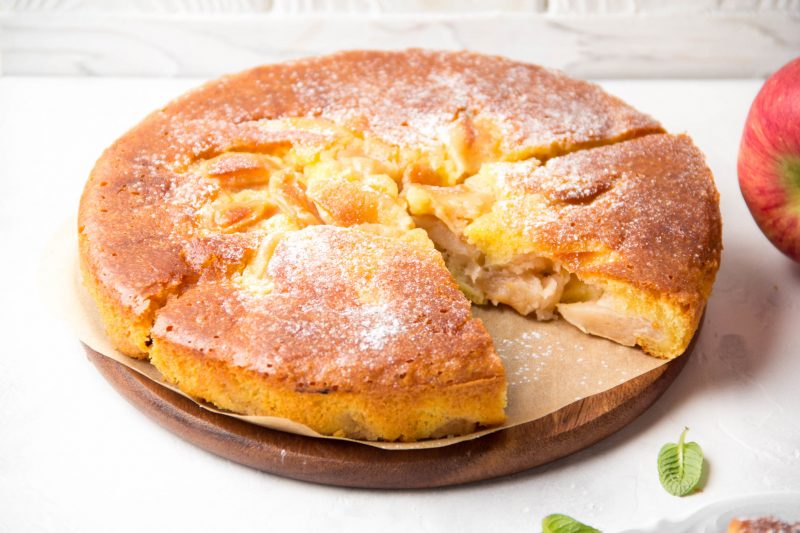 Шарлотка с тыквой и корицей: тёплый десерт для уютных вечеров