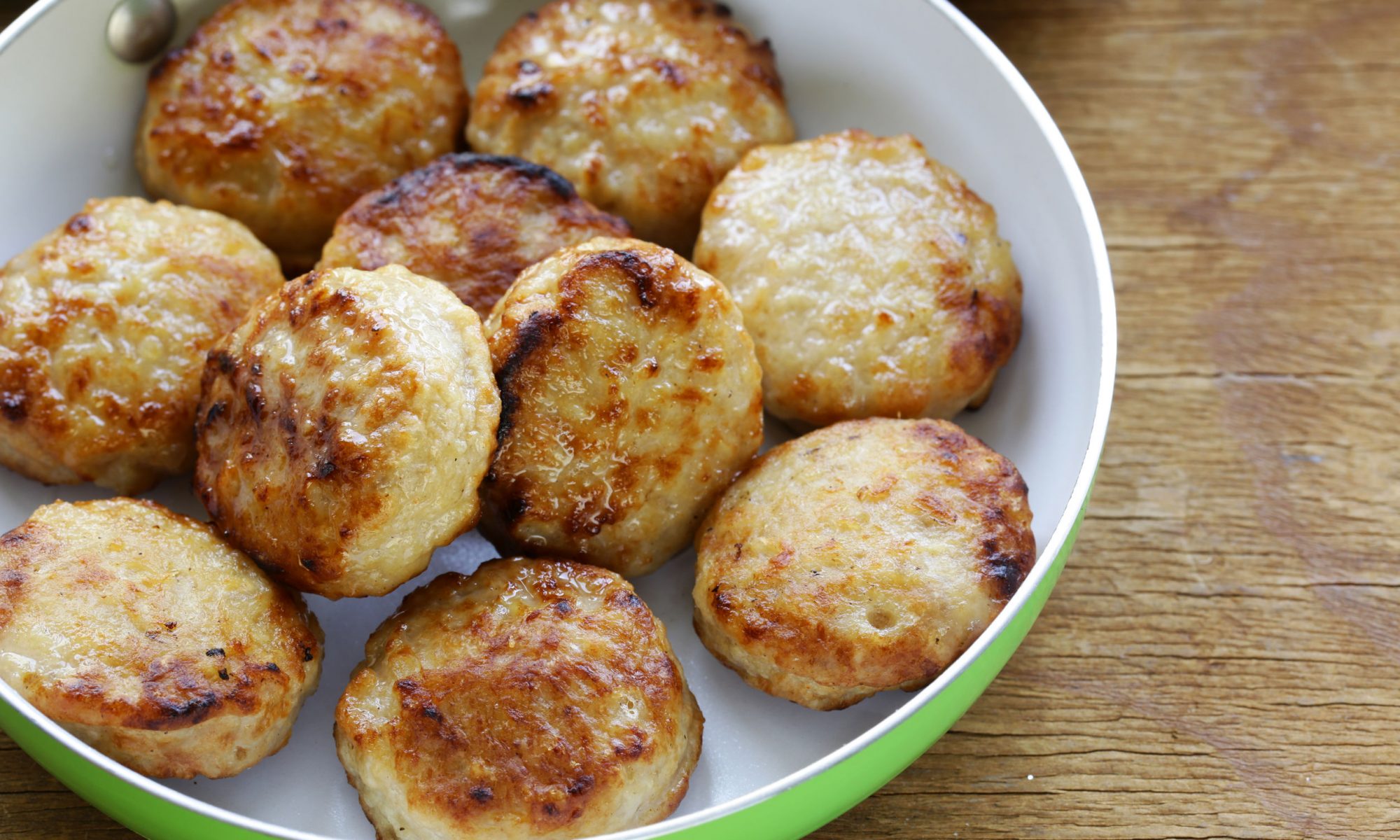 Куриные котлеты с маслом
