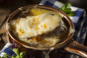 Луковый суп: классические рецепты