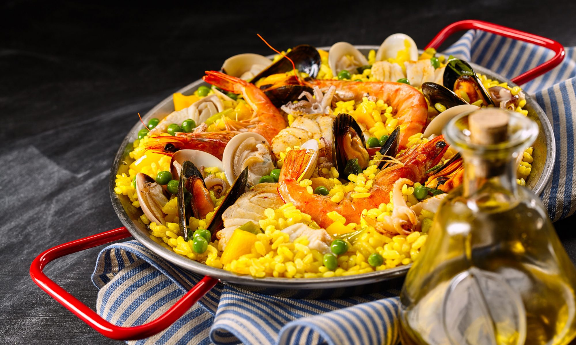 Средиземноморская паэлья: рецепт с морепродуктами