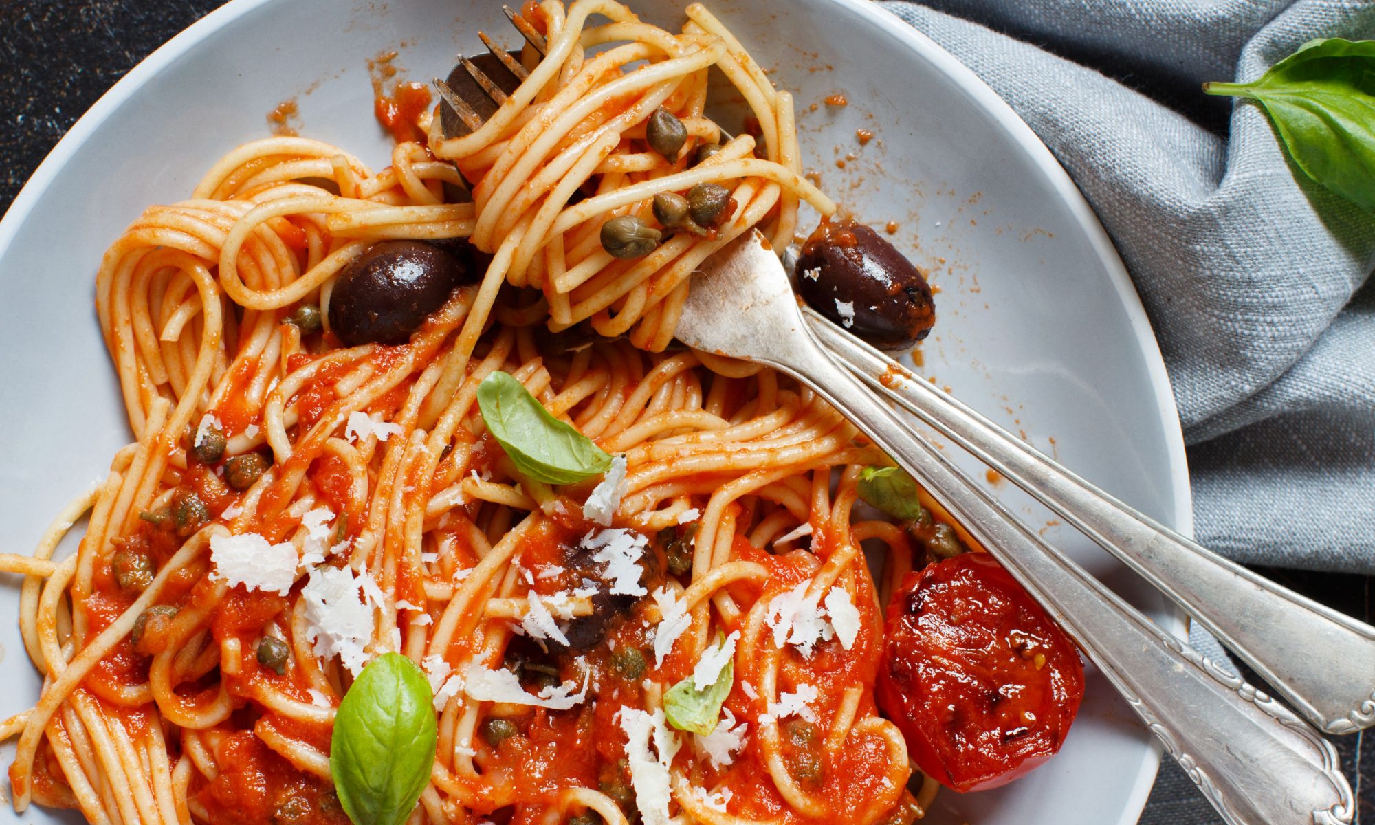 spaghetti with tomato sauce 2