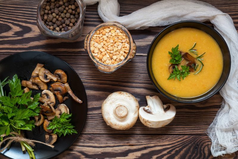 Гороховый суп с грибами: любимый рецепт