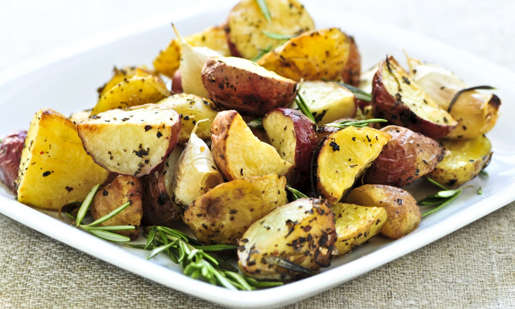 Картофельный салат: Вкусное и питательное летнее блюдо