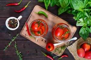 Сладкие помидоры на зиму: особенности приготовления