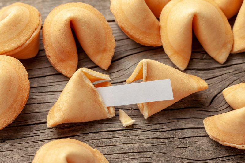 Как приготовить китайское печенье с новогодними предсказаниями