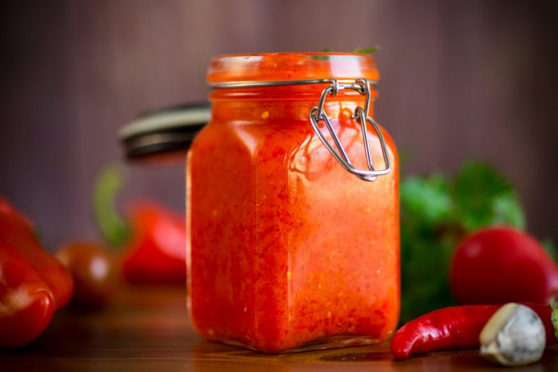 Простой рецепт приготовления острого томатного соуса