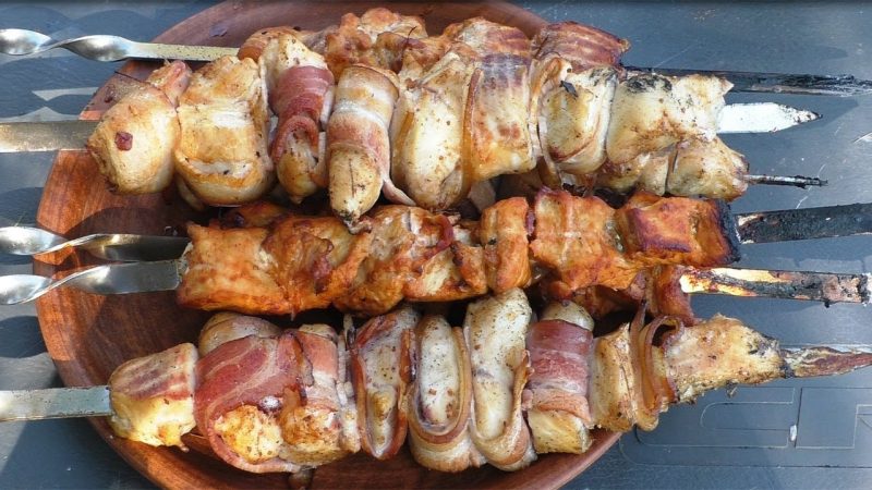Шашлык из щуки в духовке