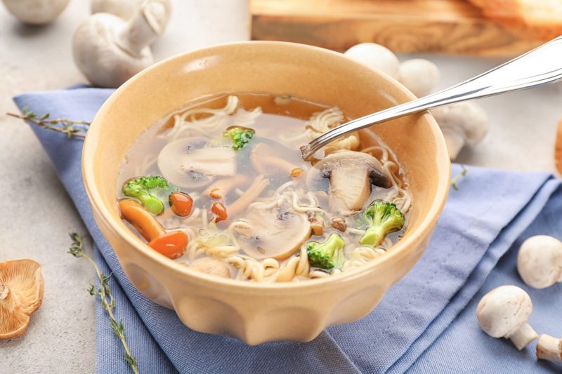 Топ-10 домашних супов, которые согревают лучше любого лекарства