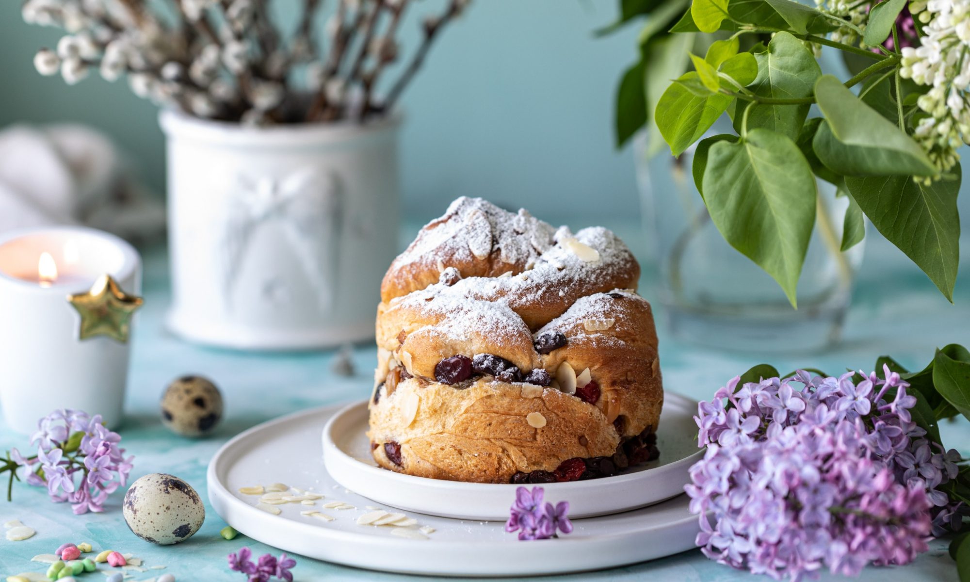 Пасхальный кулич с грецкими орехами