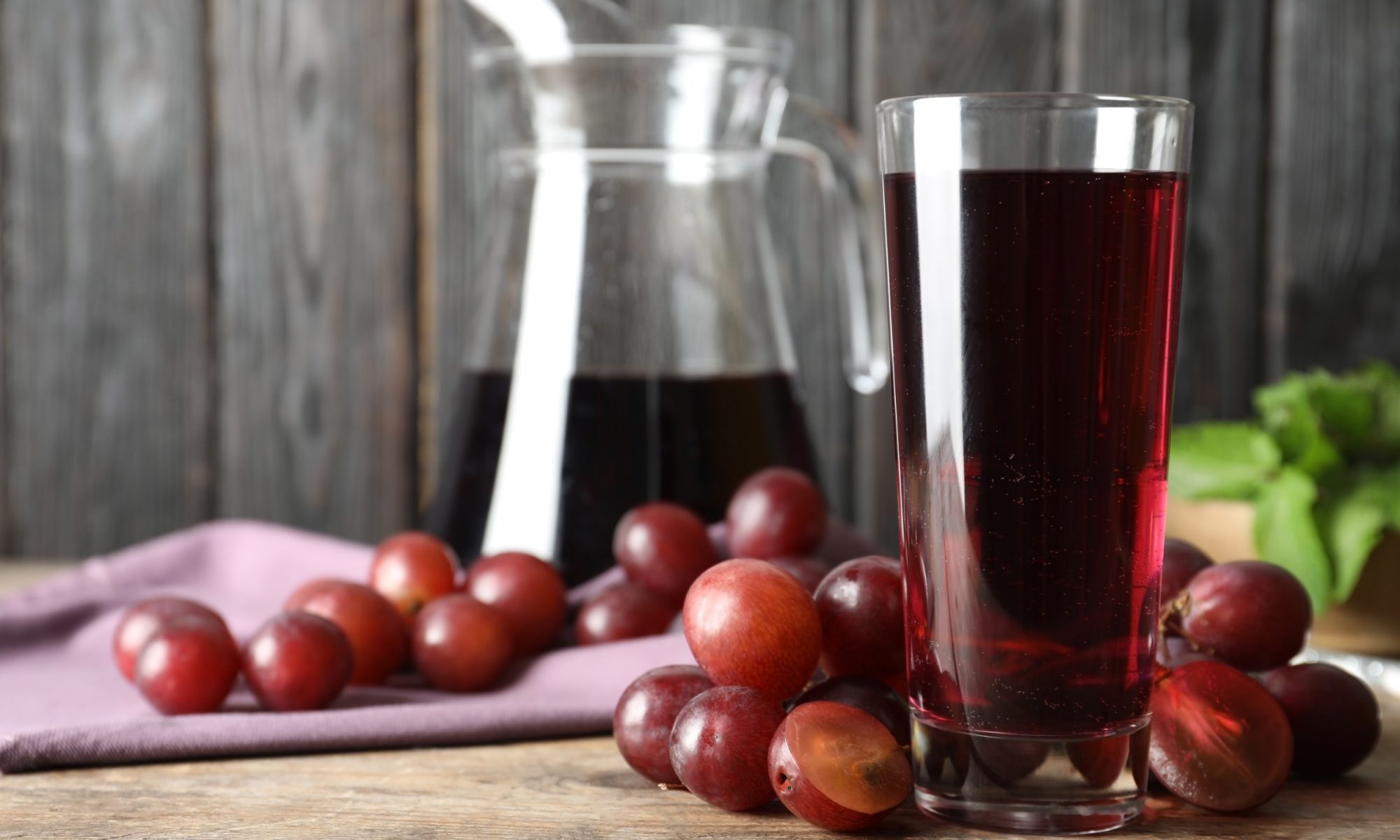 Приготовления виноградного сока. Виноградный сок.