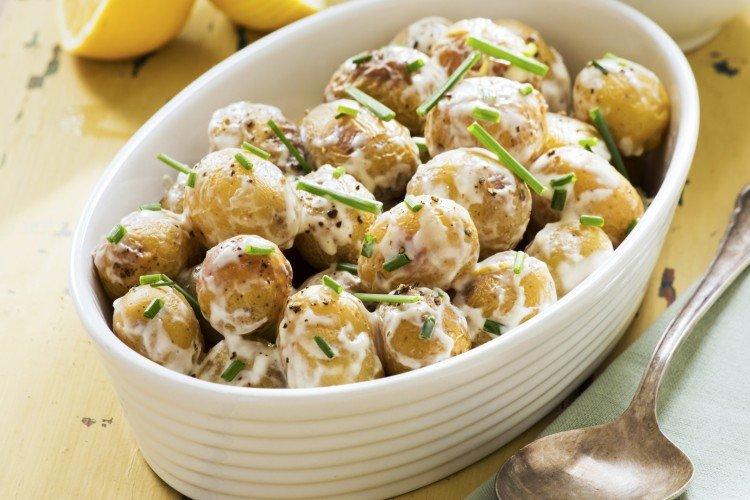 Запеченный картофель с беконом и сыром