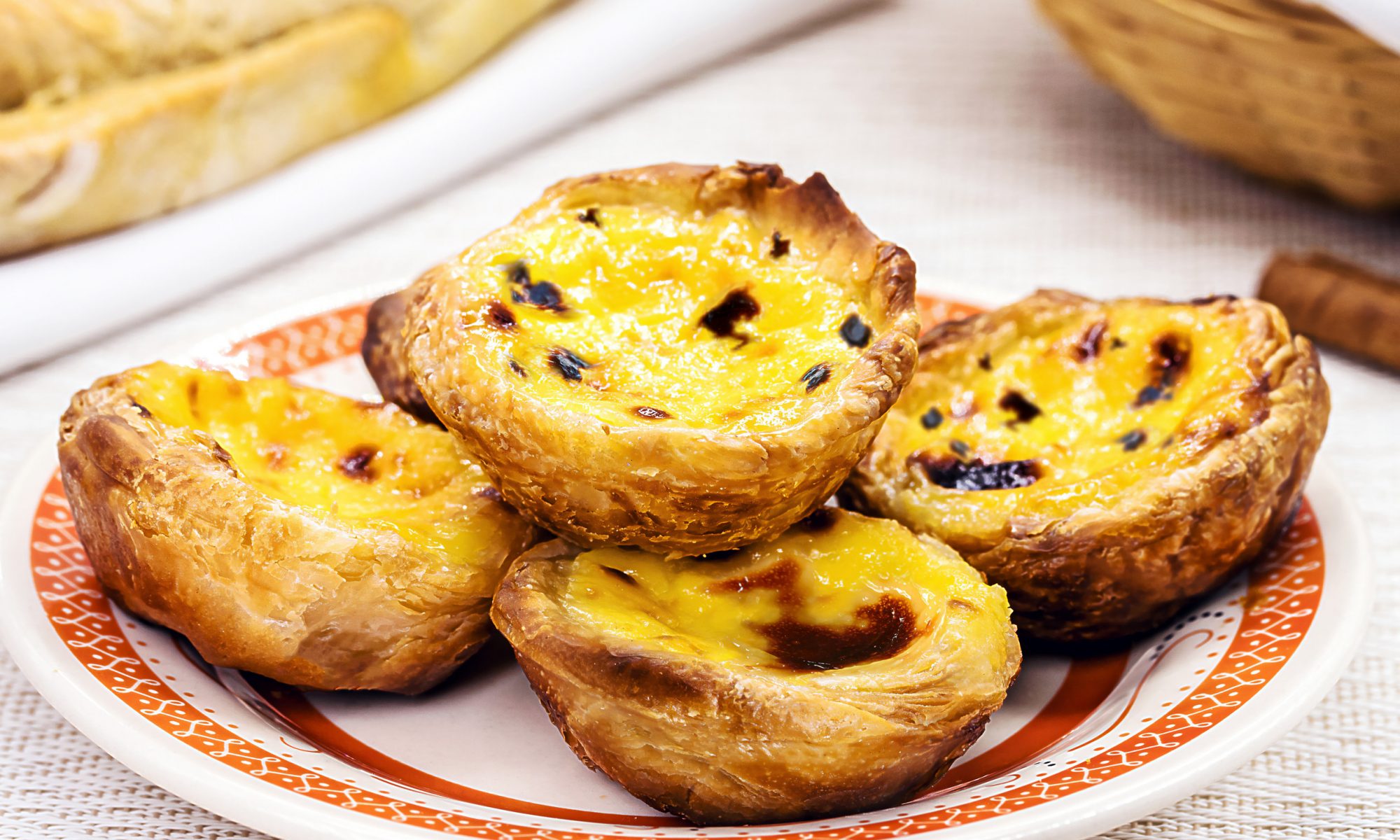 Португальское пирожное паштел де ната