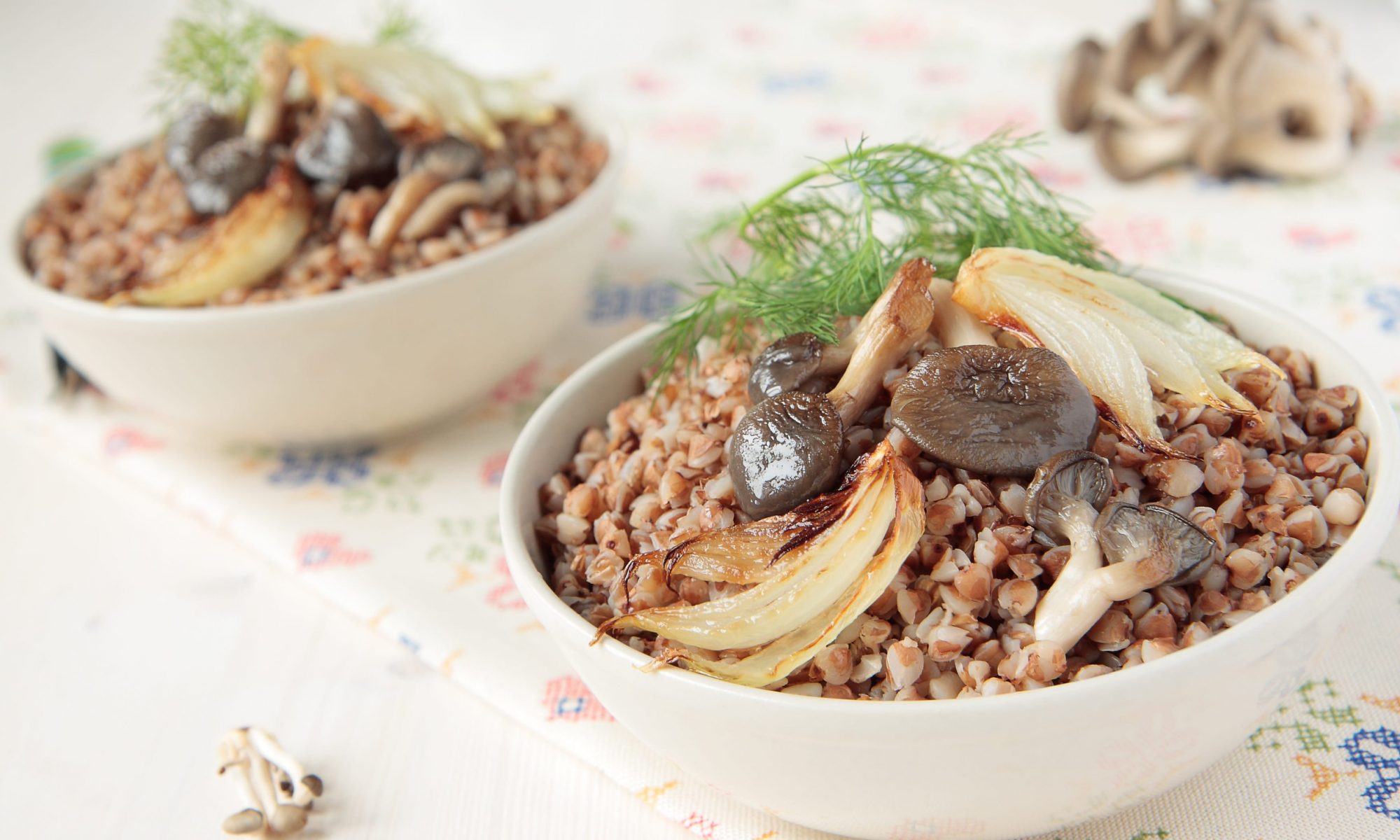 Гречка с белыми грибами в горшочках: ароматное и сытное блюдо русской кухни