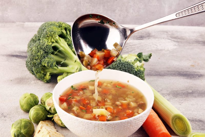 Постные щи с молодой капустой и грибами — лёгкость и насыщенный вкус в одной тарелке