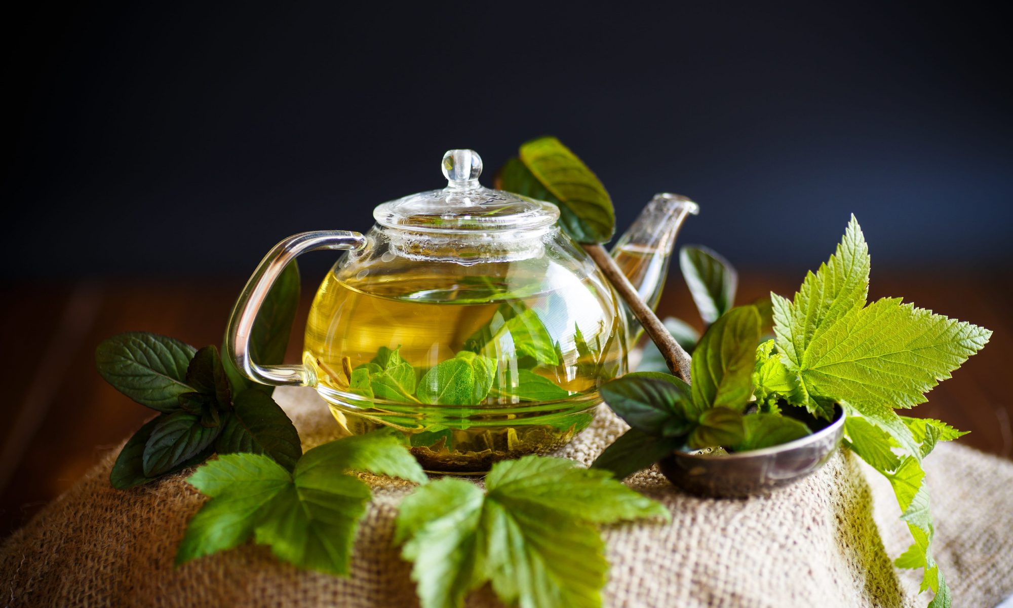 Травяной чай с чабрецом и грушей